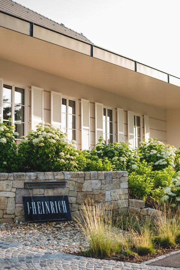 Weingut Silvia Heinrich Deutschkreutz Exterior foto